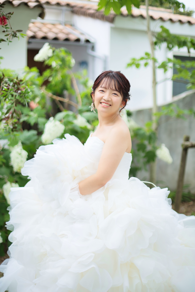 ふわふわドレスを抱えて♡
