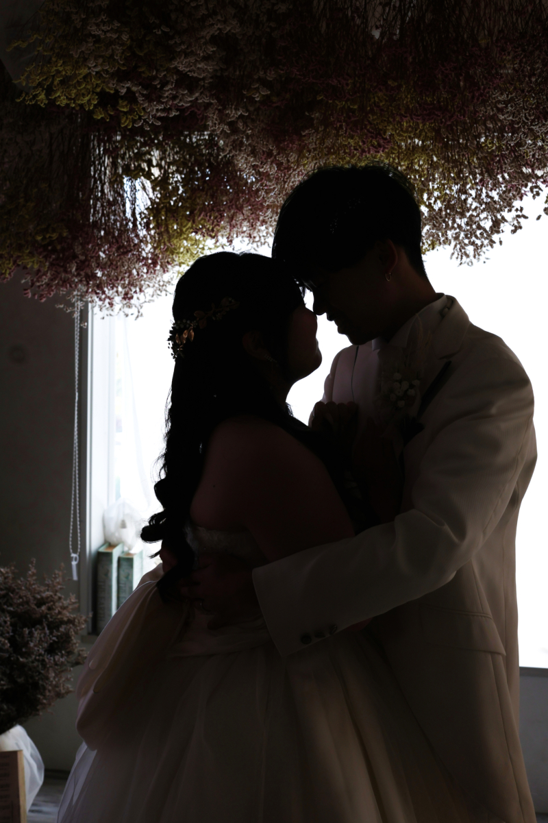 ムードいっぱいのシルエットショット♡