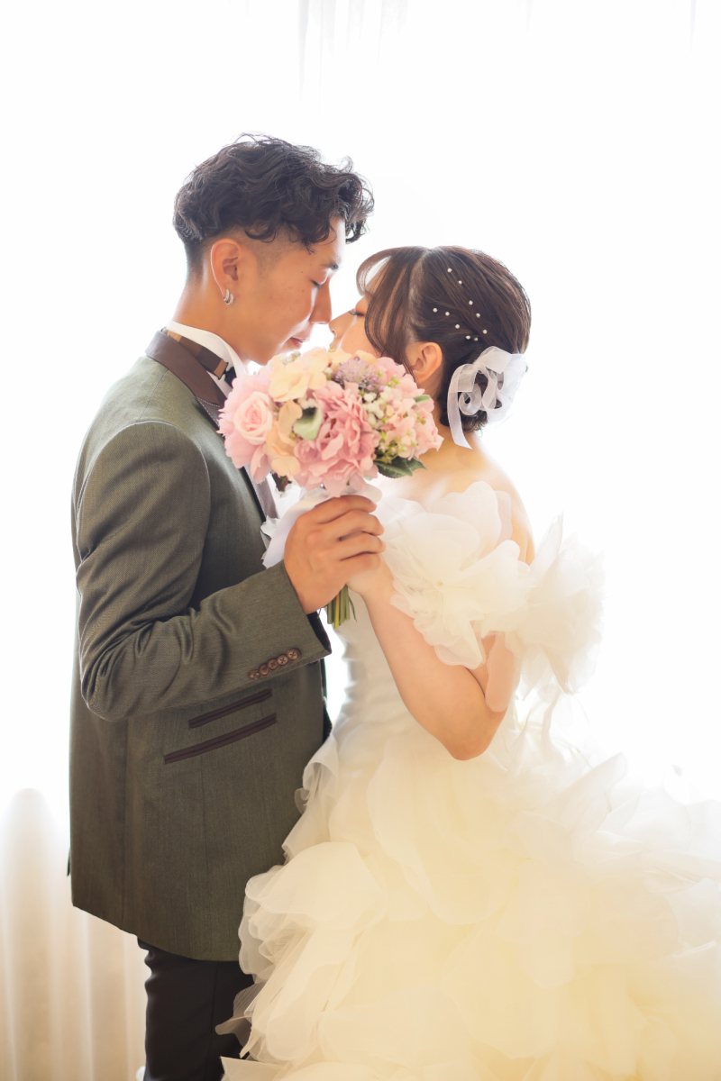 ブーケ越しのツーショット♡