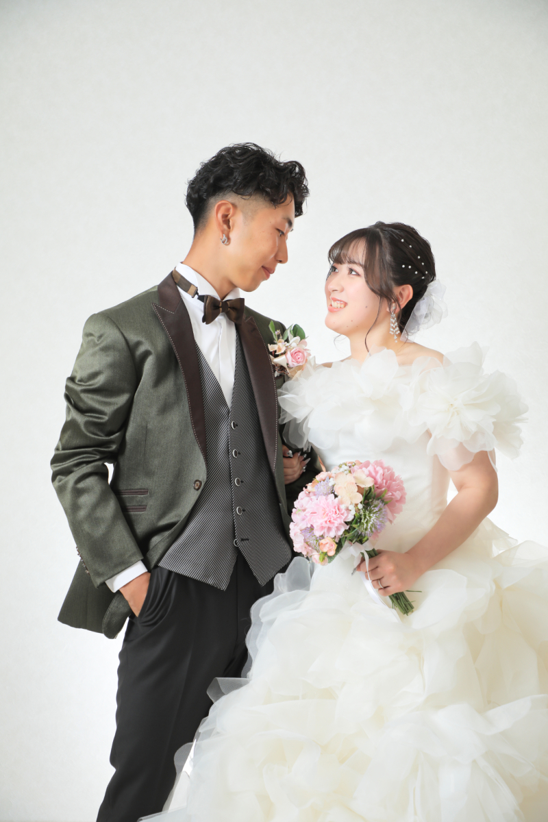 ふわふわボリュームドレスがお似合いです♫