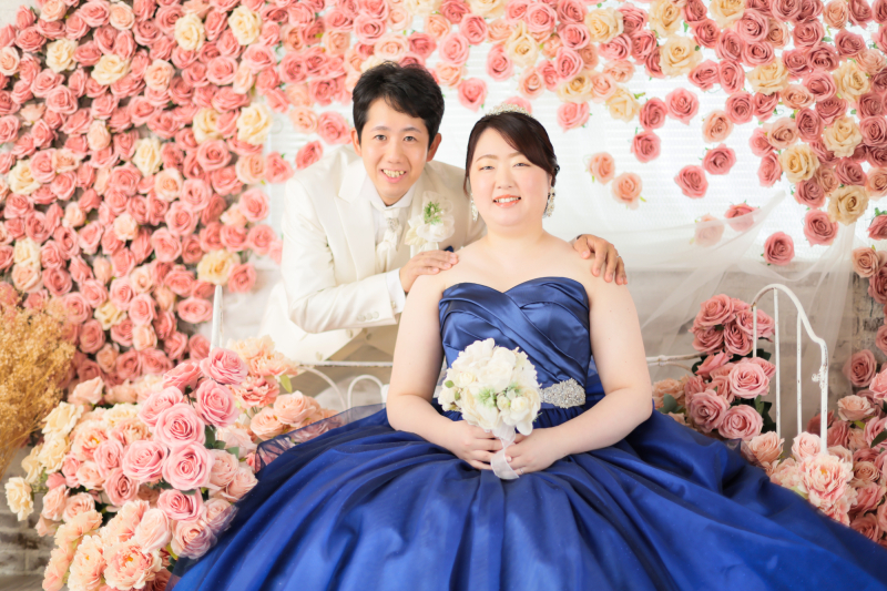 ラブリーなスタジオセットで洋装撮影♬