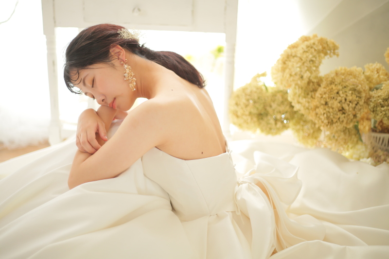 シンプルでラインが綺麗なドレス