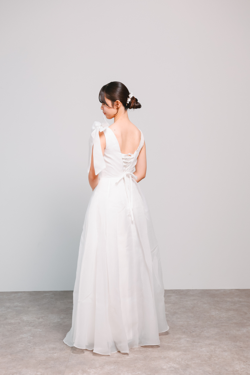 ふんわりリボンドレス