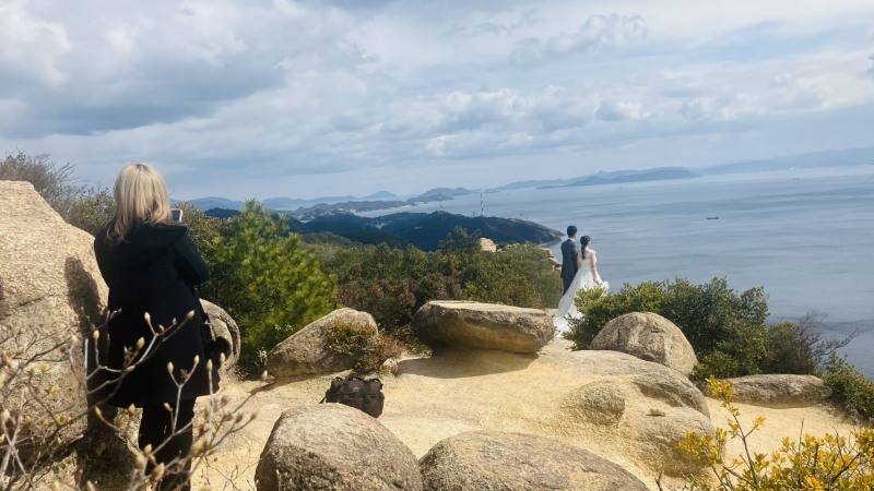 山の上でパノラマ撮影