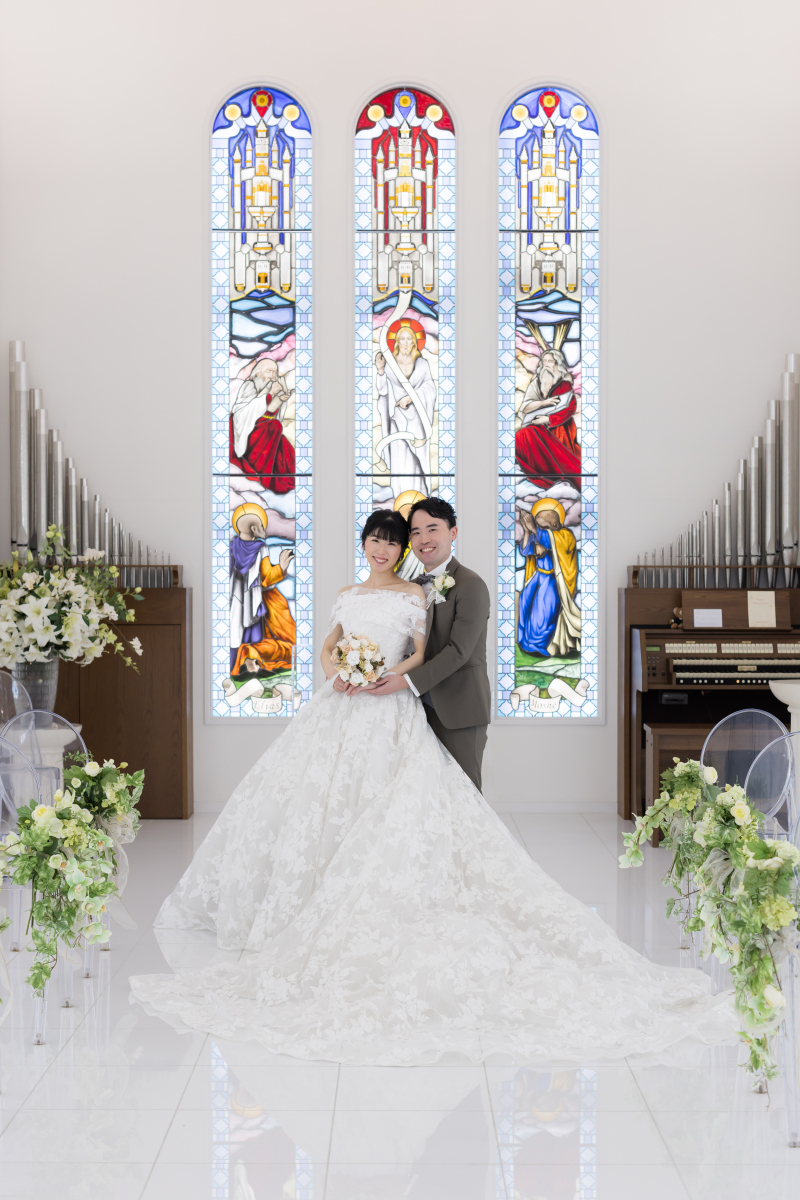 ドレスdeピュアチャペルフォトプラン | チャペルでの特別感ある撮影 ドレス&タキシードと美容着付け、台紙1枚付き