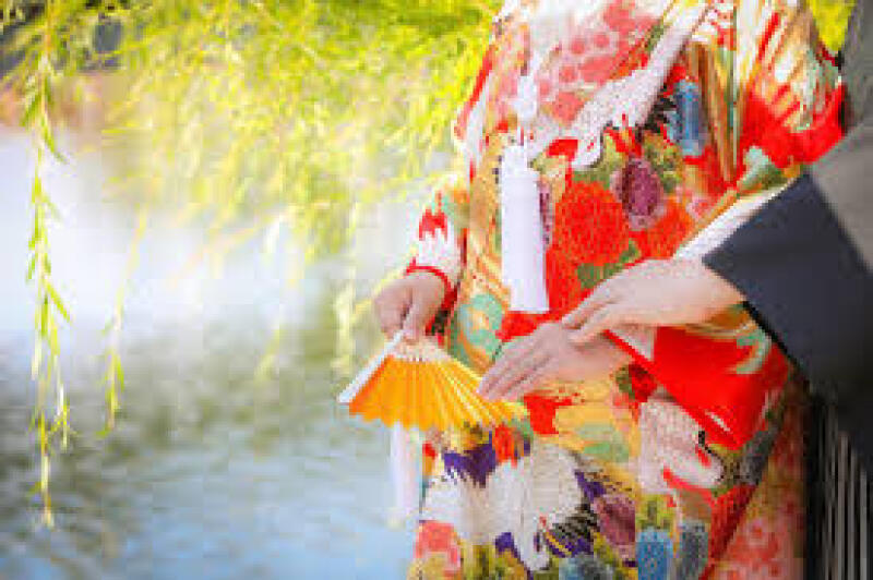 お召し替え着物付きロケーションフォトプラン | 着物2着&紋付と美容着付け、データ150カット付き