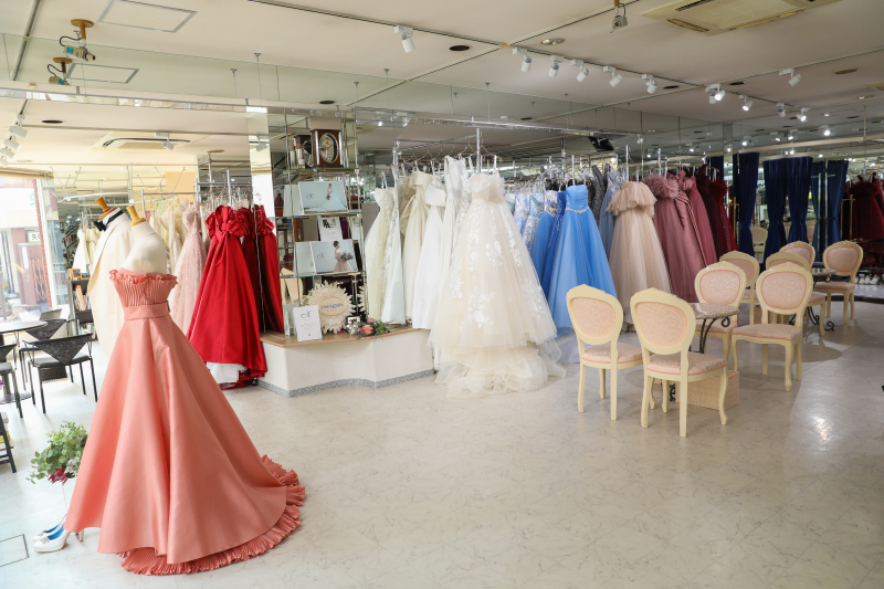 ドレスだけ貸出し|希望があればタキシードもご準備可能