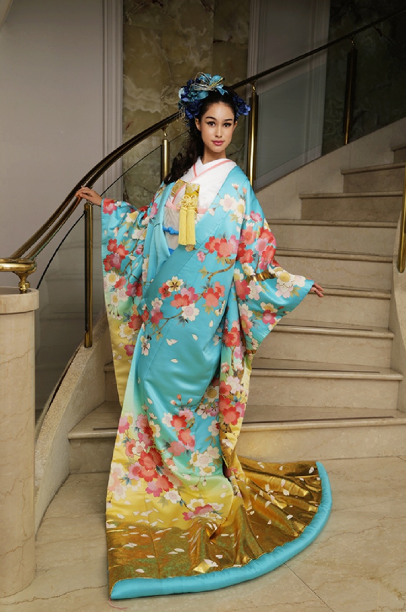 桂由美｜TS2002