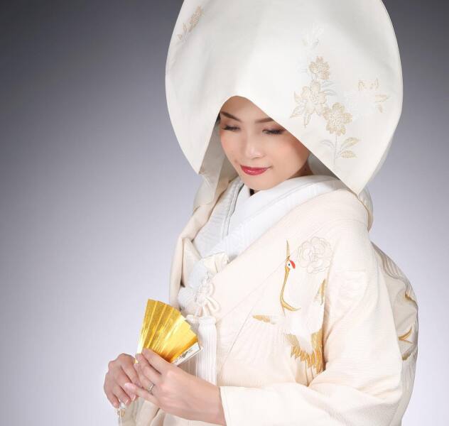 洋装1点＆和装1点スタジオフォトプラン | ドレス＆タキシード、着物＆紋付と美容着付け、台紙2枚付き