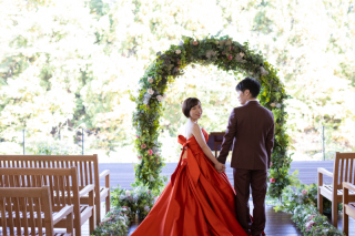 水辺のホールでの撮影