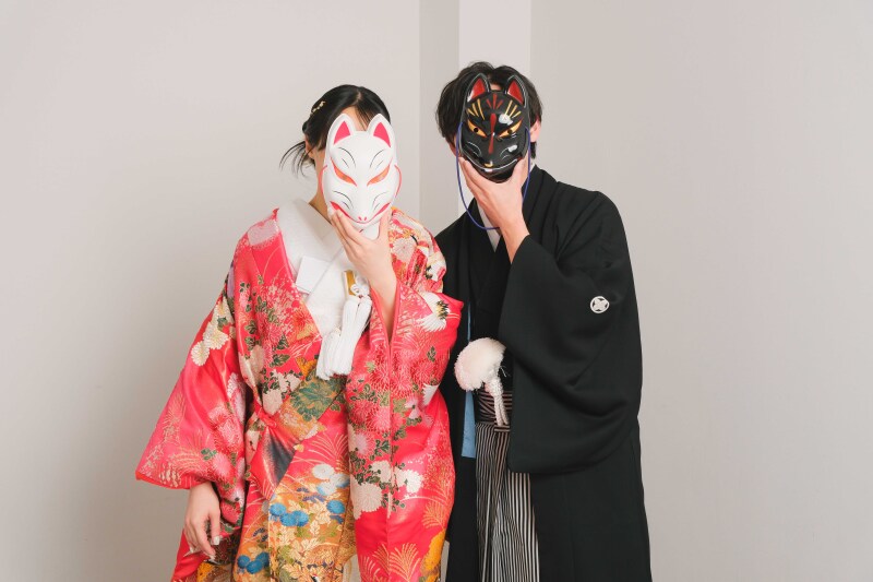 狐のお面を使って一枚!