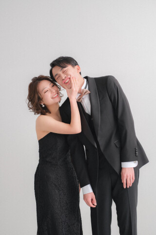 ドレス&タキシードの貸衣装