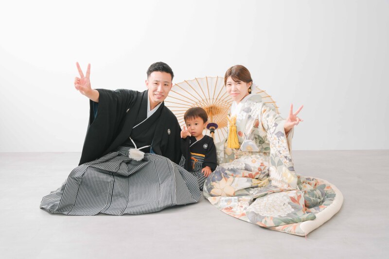 【フォミリーウェディングフォト】◎全データ色補正付で納品・申請代行+申請料金込み