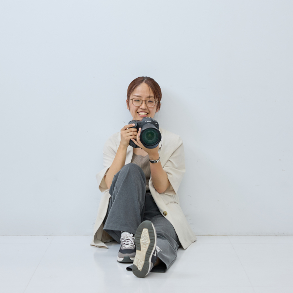 ARTS atelier（アーツアトリエ）_女性のフォトグラファーがいる