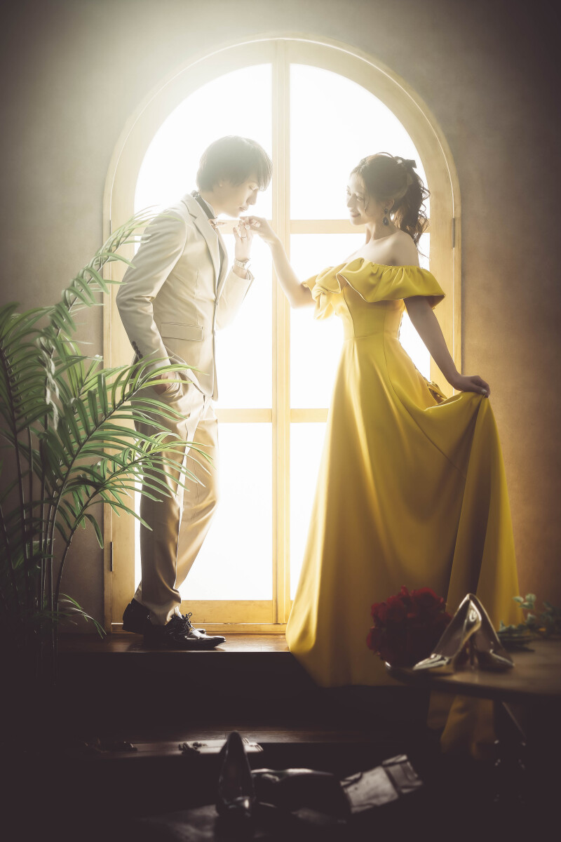 温かな光を活かすロマンティックな写真も。