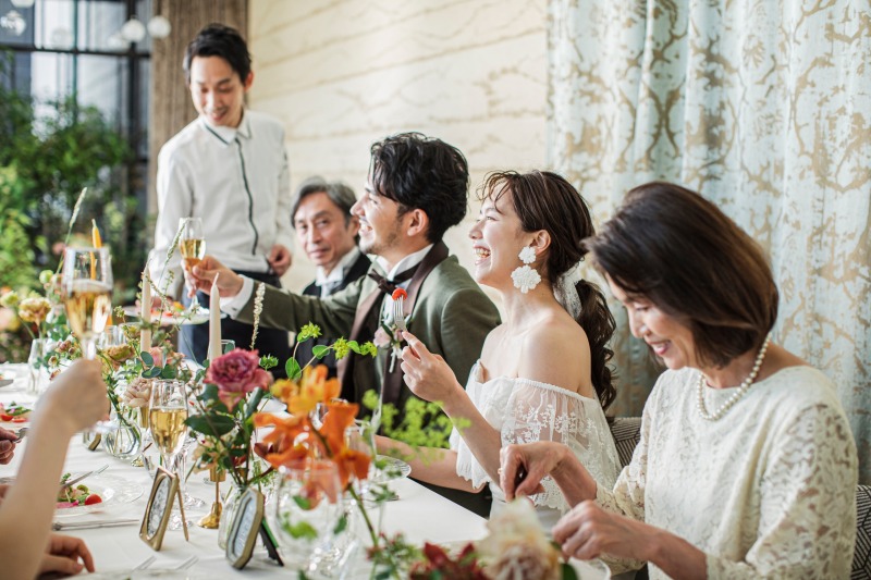 【会食付き】洋装1着スタジオ撮影プラン