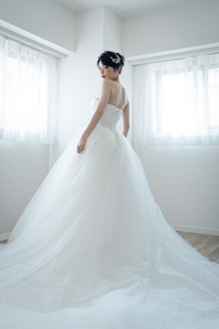 【ロケーション用】ふわふわボリュームドレス