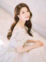 【ロケーション用】立体モチーフ半袖キラキラドレス