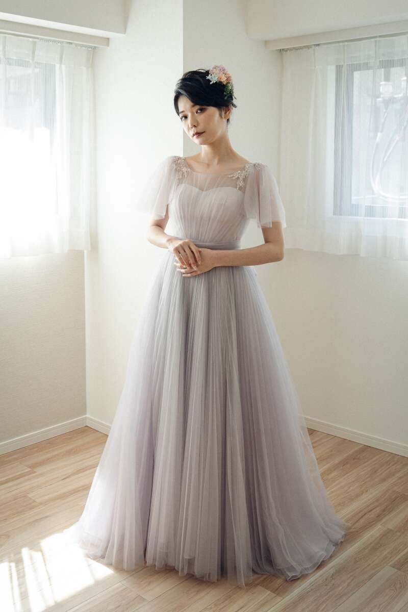 【ロケーション用】フレア袖カラードレス