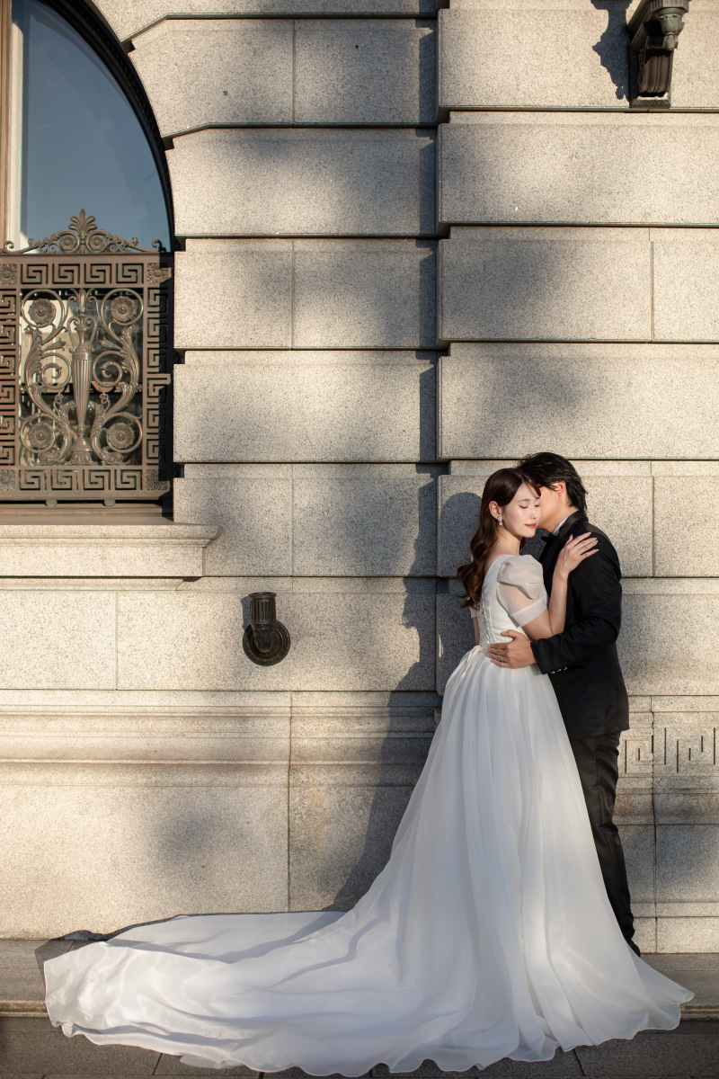 【スタジオ韓国ドレス】透明感際立つ韓国レースドレス