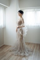 【ロケーション用】ひらひら袖付きビージュドレス