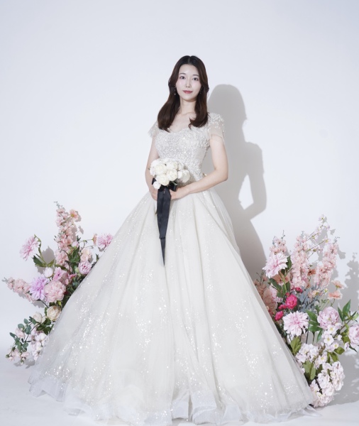 【スタジオ韓国ドレス】2WAYオフショルデザイン