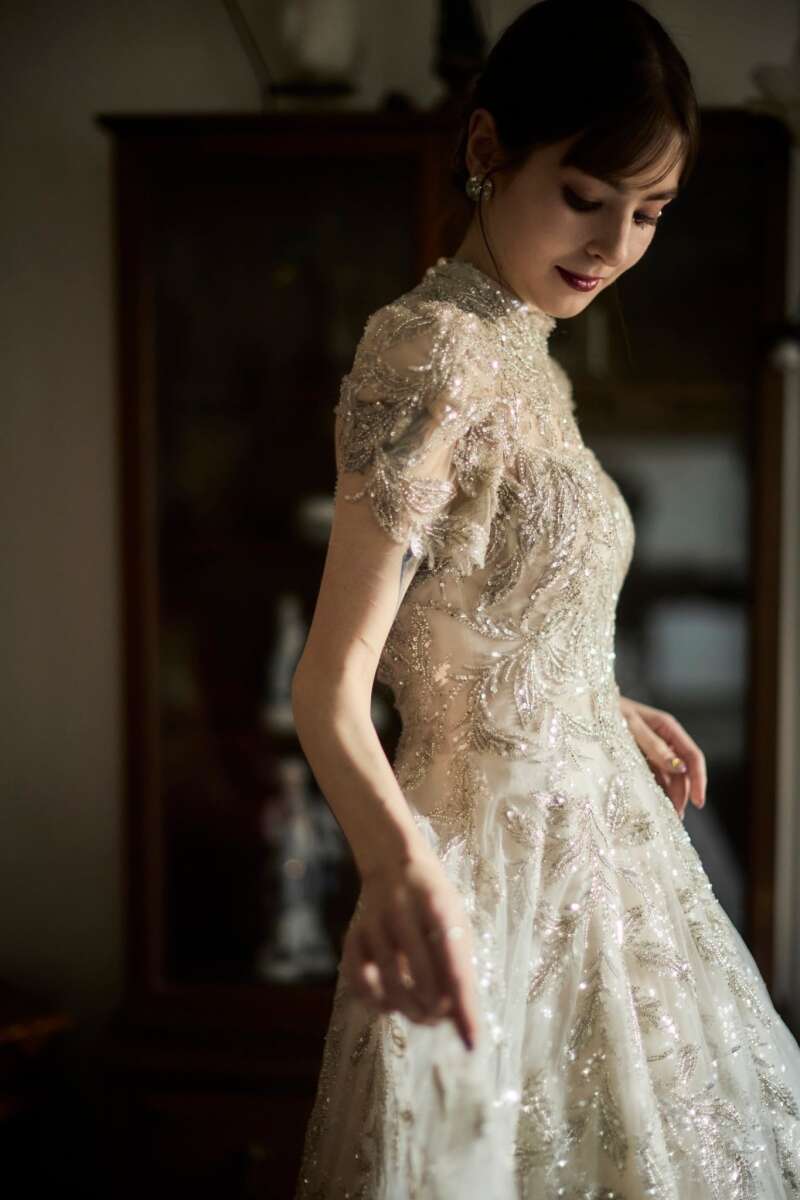 【ロケーション用】リーフモチーフキラキラドレス