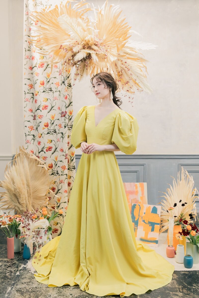 【ロケーション用】パフスリーブイエロードレス