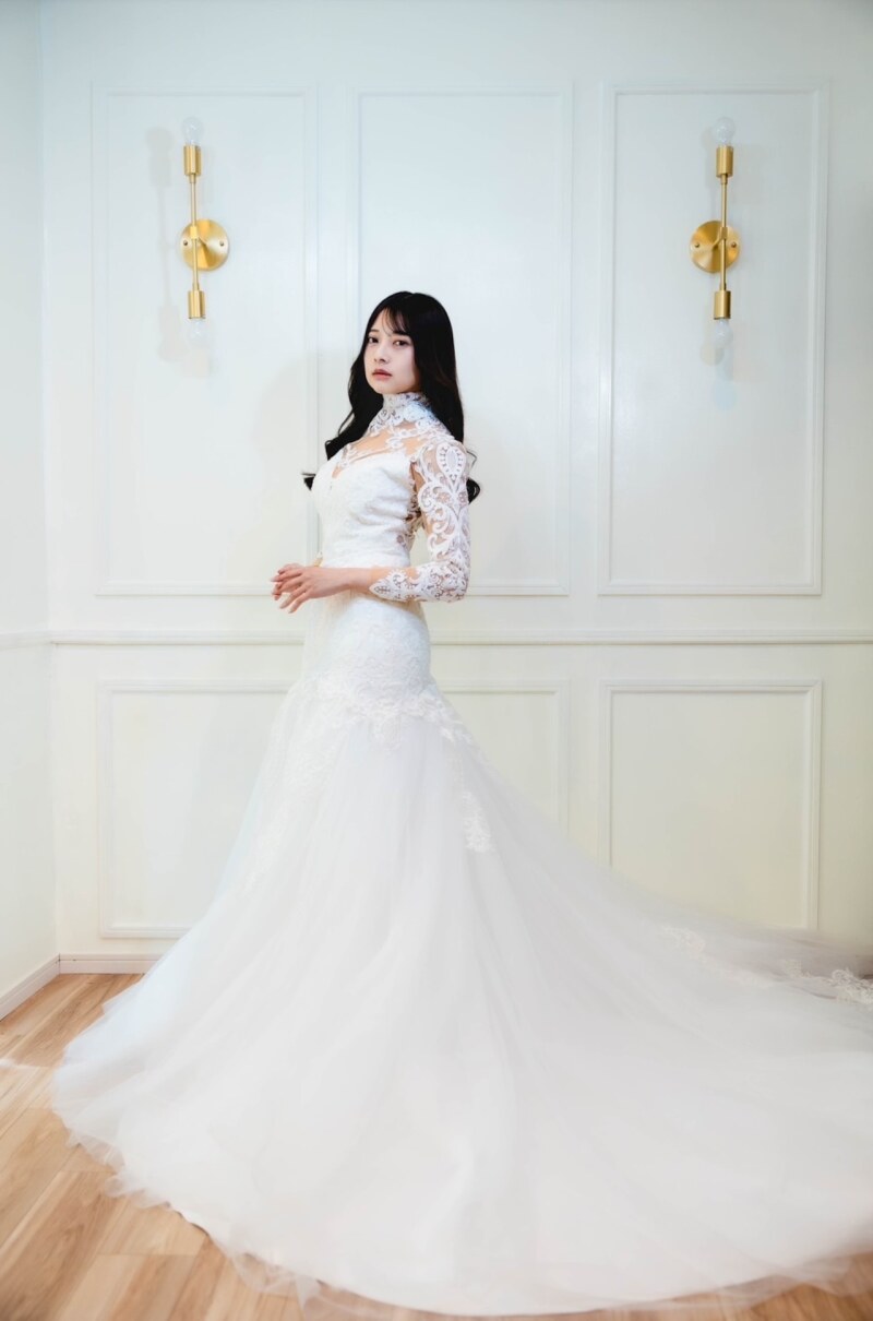 【ロケーション用】ボリュームマーメイドドレス