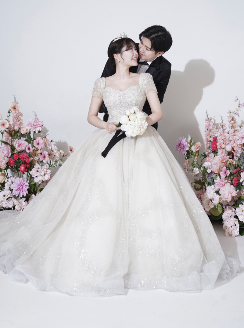 見つめ合う、ドラマチックなワンシーン