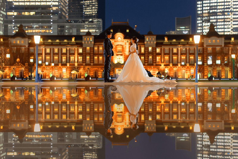 水面に映る、幻想的なリフレクションショット