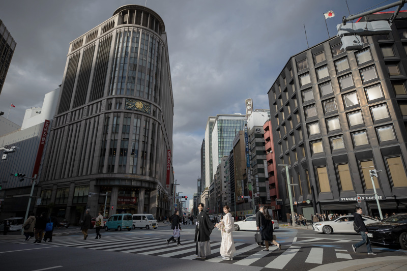 奥行きが映える、日本橋クロスロード