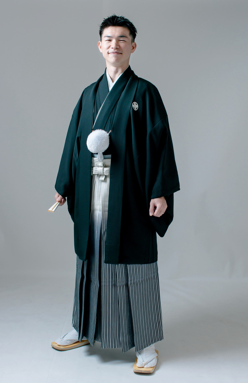 静けさ纏う、紳士の余白