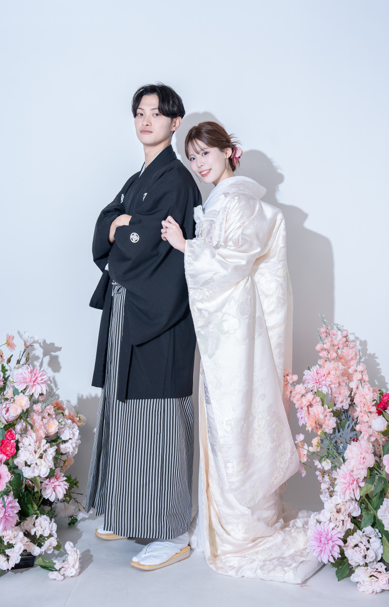 立ち姿で魅せる、凛々しさ