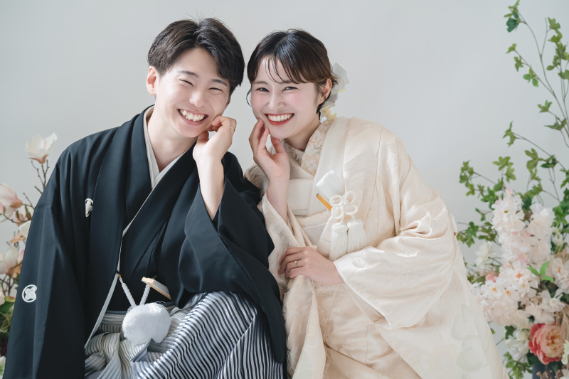 お二人の自然な笑顔を引き出します。