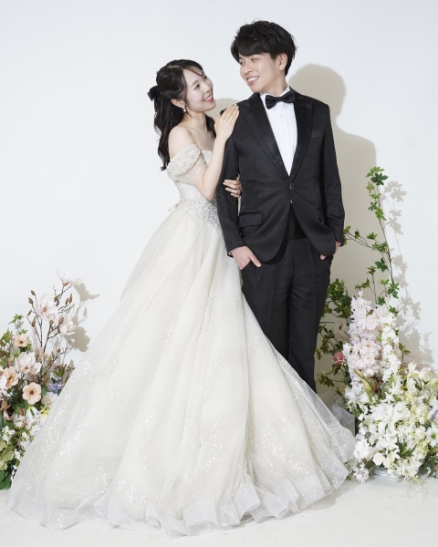 【洋装&times;和装】韓国ポージング指導付【韓国スタジオ】/100カット以上/韓国ヘアメイク※当日納品/ドレス、白無垢、色打掛