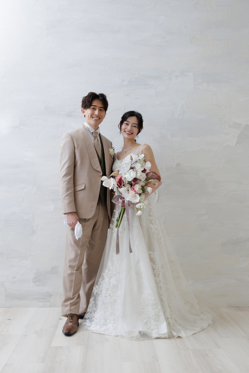 【ドレスor和装どちらか1着】スタジオ撮影・衣装1着・ベーシックプラン◇データ1枚&写真1枚台紙付き
