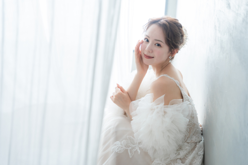 【オープニングムービー付きスタジオ撮影プラン】ドレスor和装どちらか1着と私服でも撮影!写真1枚&データ21カット込み