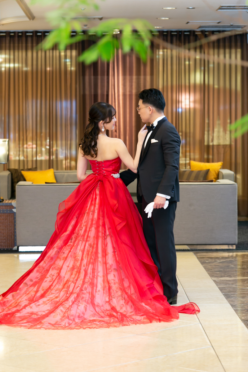 ロビーソファーにて