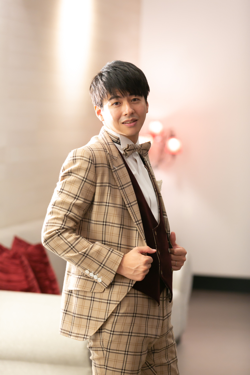 ホワイエにて新郎様