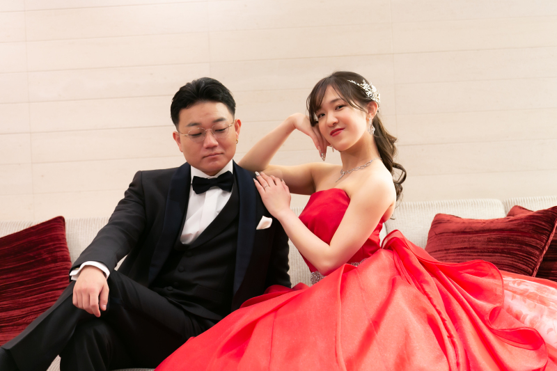 ホワイエ　ソファーで