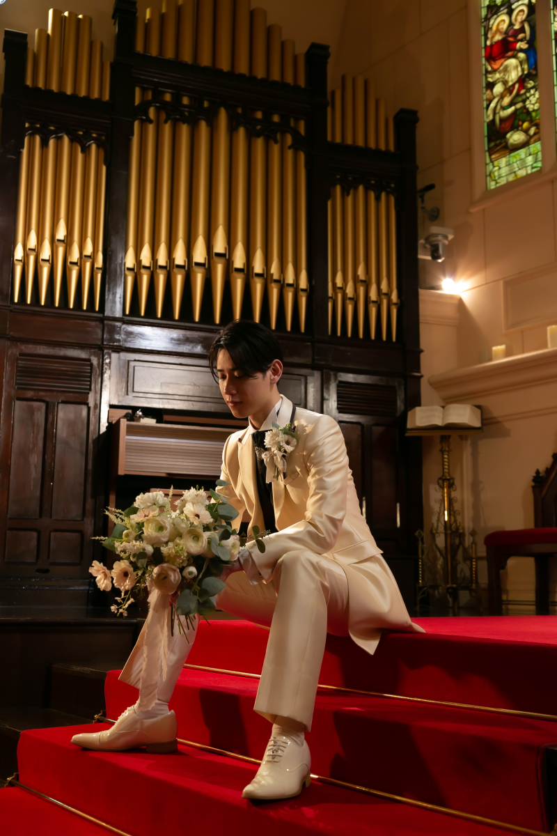 新婦様を待つ新郎様?