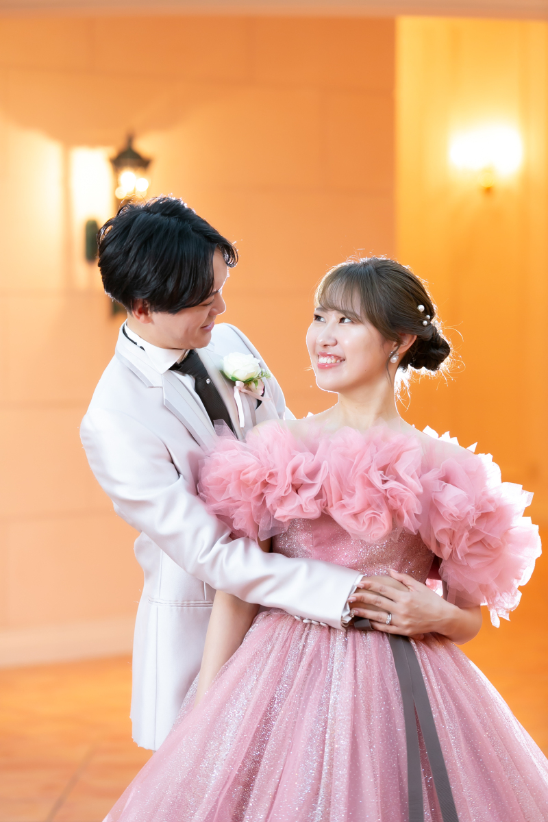 バックハグから見つめあい