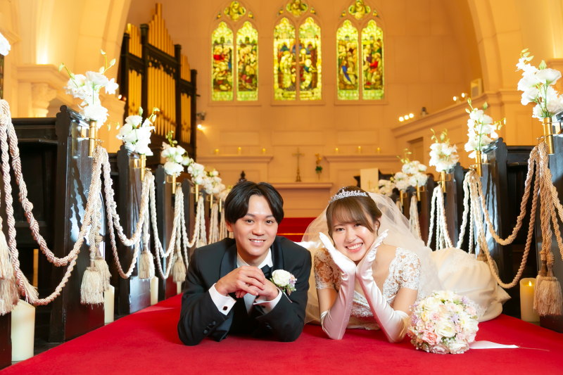 22mのバージンロードでゴロンと