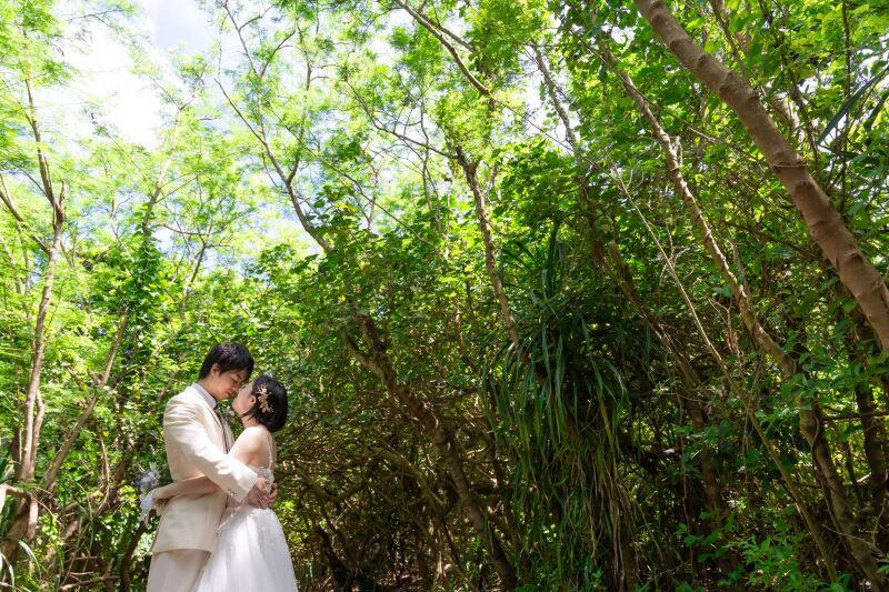 木漏れ日がお二人を包みます