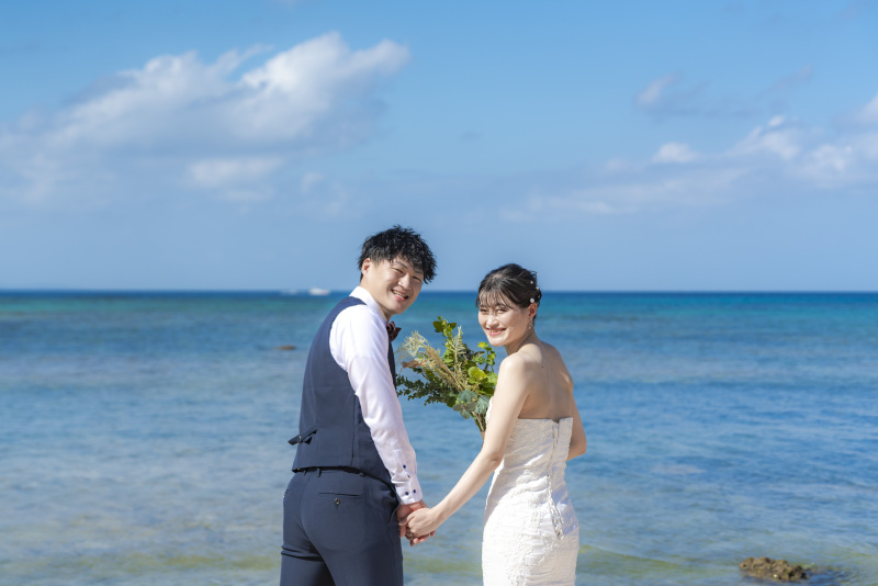 振り向きショットも