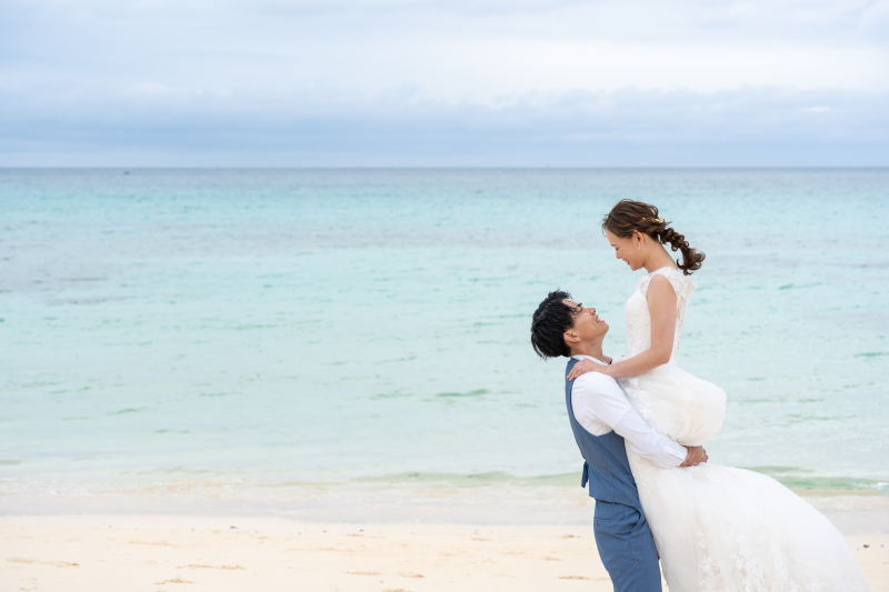 お姫様抱っこでロマンチックな1枚を