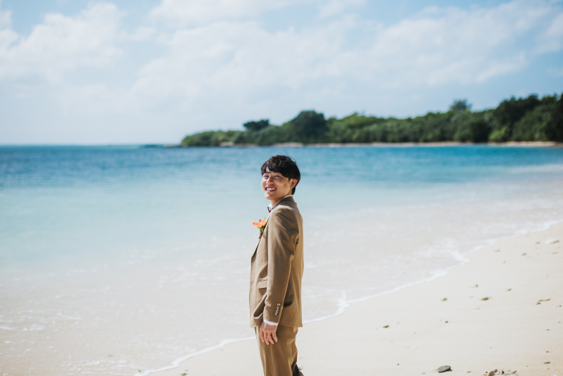 新郎様様の振り向きショット