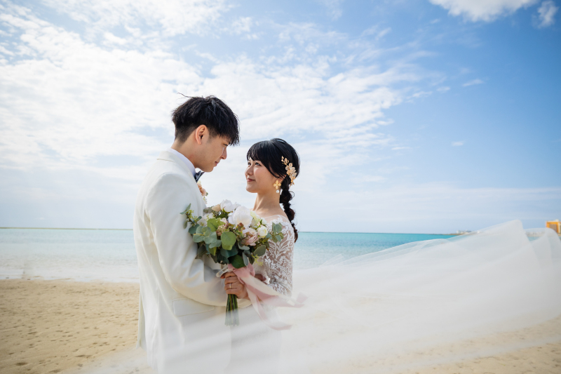 青い海に幻想的な雰囲気をプラス