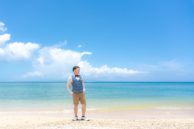 カジュアルな衣裳は沖縄にぴったり！